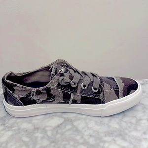 Blowfish camp sneakers